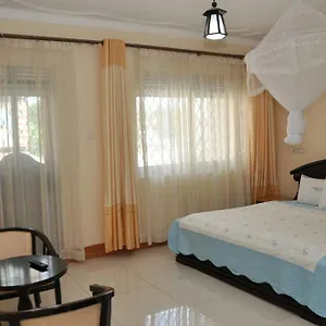 Hotel Innophine 790, Entebbe